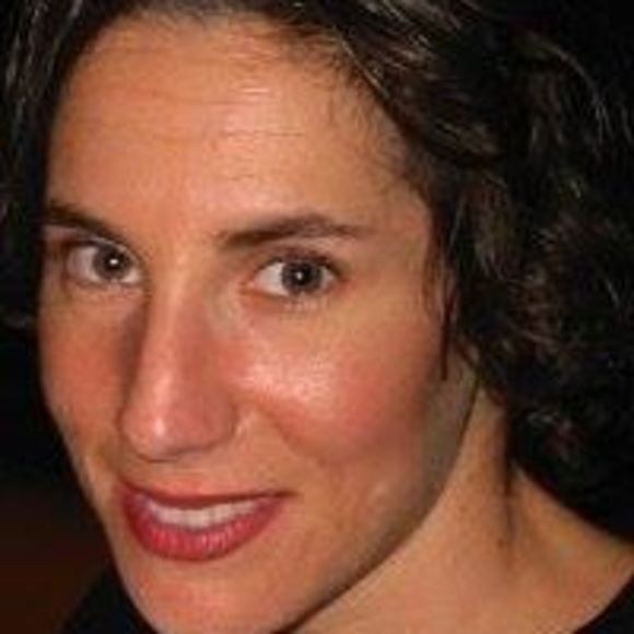 Meet your Posher, Laura - Picture 1 of 1